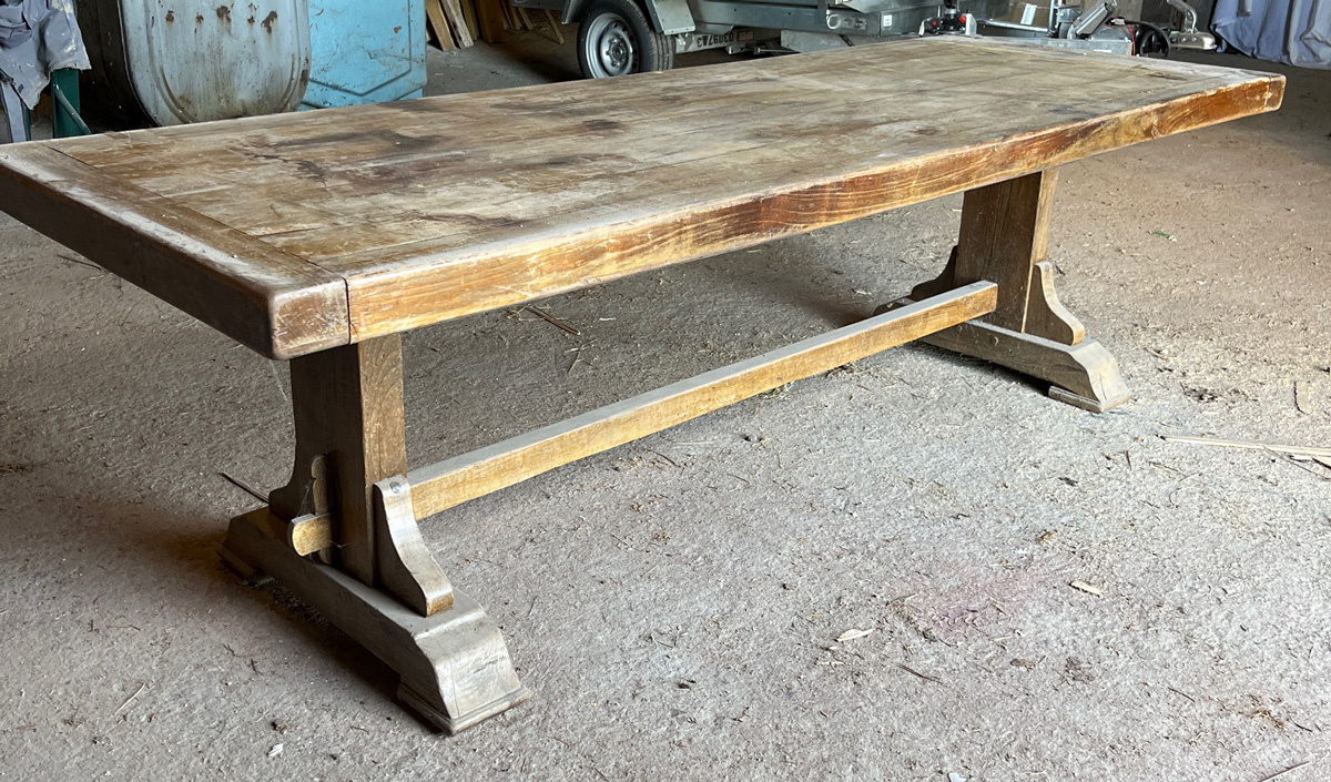 Table de ferme 2M60 x 0.9M avant décapage par aérogommage - Recyclidée